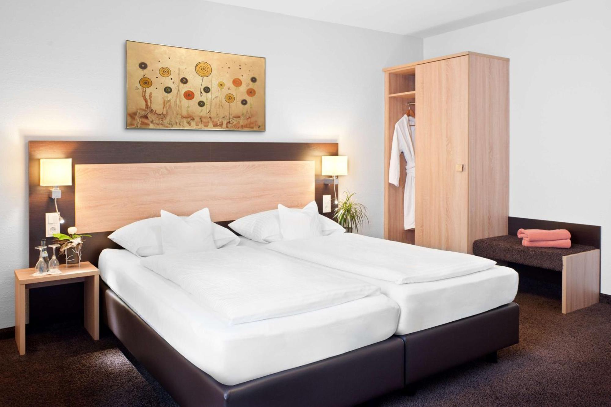 Best Western Hotel Favorit Ludwigsburg Bagian luar foto
