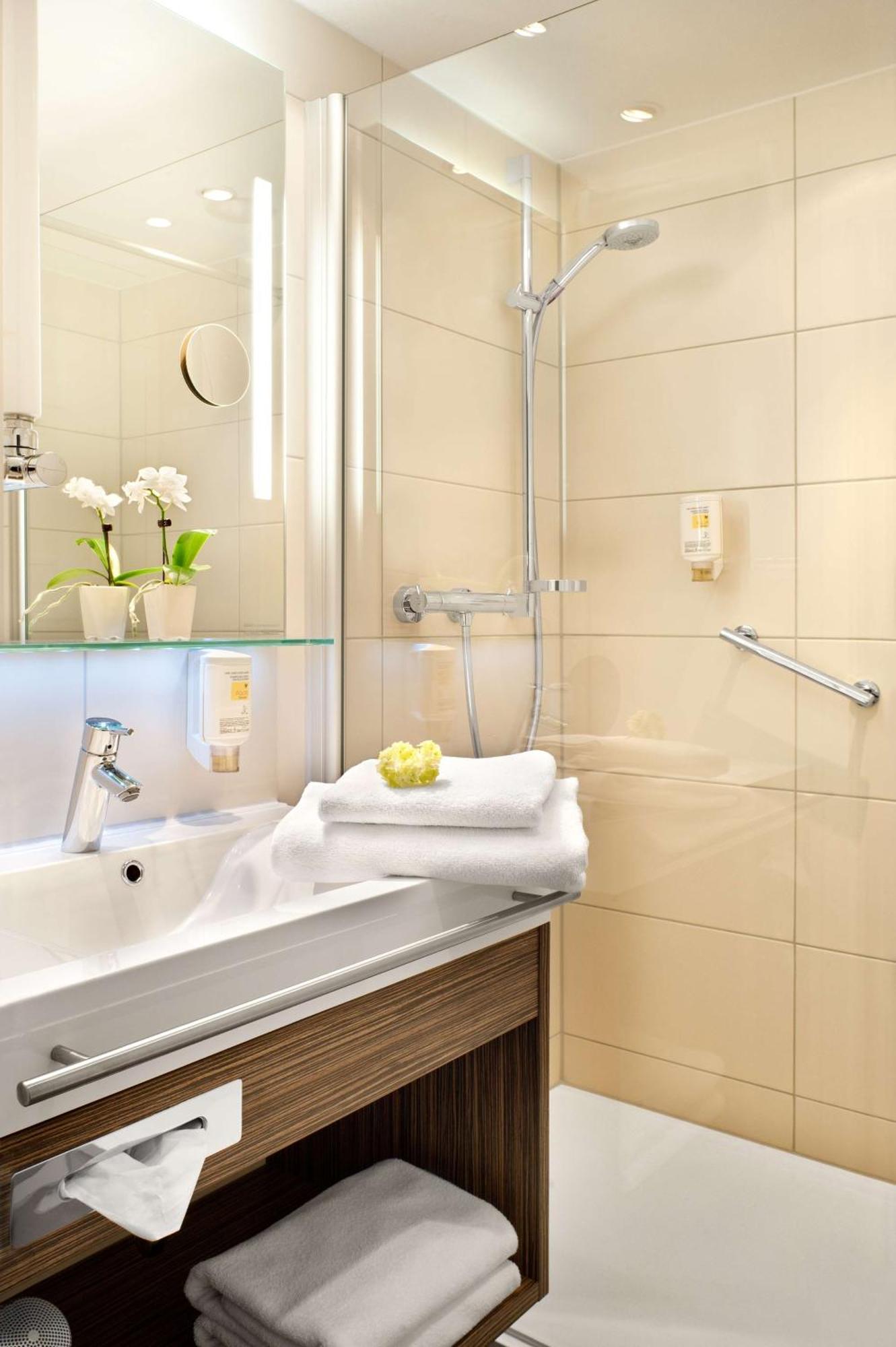 Best Western Hotel Favorit Ludwigsburg Bagian luar foto