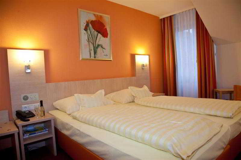 Best Western Hotel Favorit Ludwigsburg Bagian luar foto
